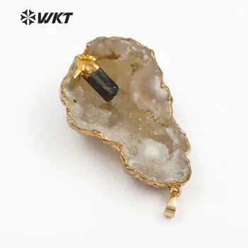 WT-P1420 WKT Vysoká kvalita biely kameň s čierny turmalín kameň prívesok freeshape a náhodnú veľkosť prírodného kameňa prívesky