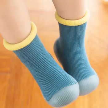 2020 Nové Deti Mid-tube Nonsilp Ponožky, Topánky z Imitácie Cashmere Dieťa, Batoľa Poschodí Topánky Zimné Plus Velvet Pribrala Botičky